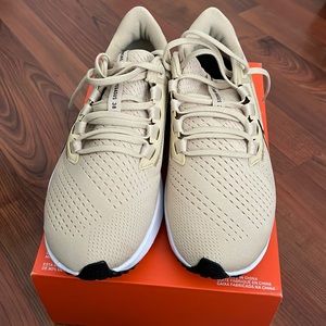BRAND NEW Nike Air Zoom Pegasus 38 TB